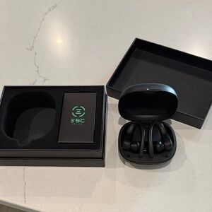 ESC Wireless Earbuds in Black